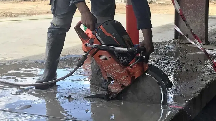 Concrete Wet Cutting vs. Dry Cutting: Pros & Cons